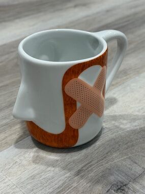 Vincent Van Gogh Inspired 3D Ceramic Mug w/ Bandaged Ear (11 oz)